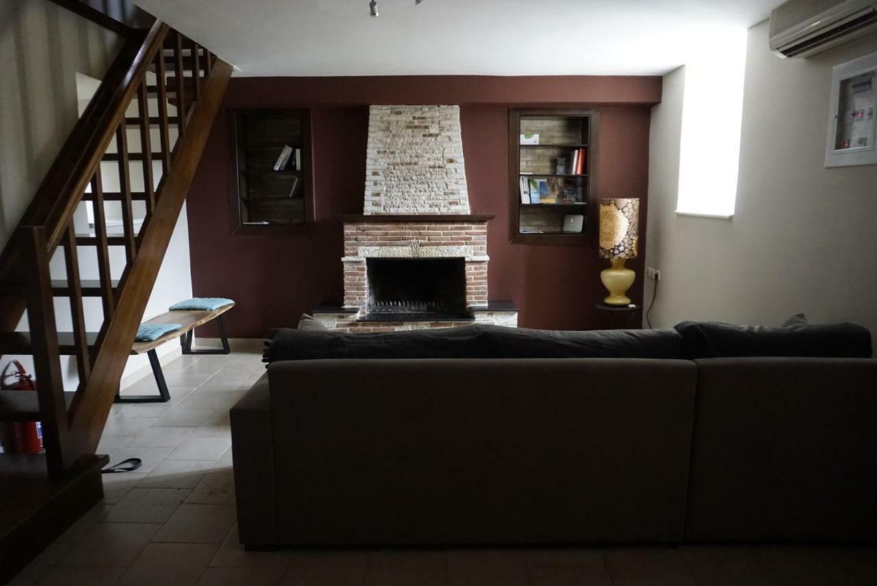 Vila Haus Kleopatra Leonídion Exteriér fotografie