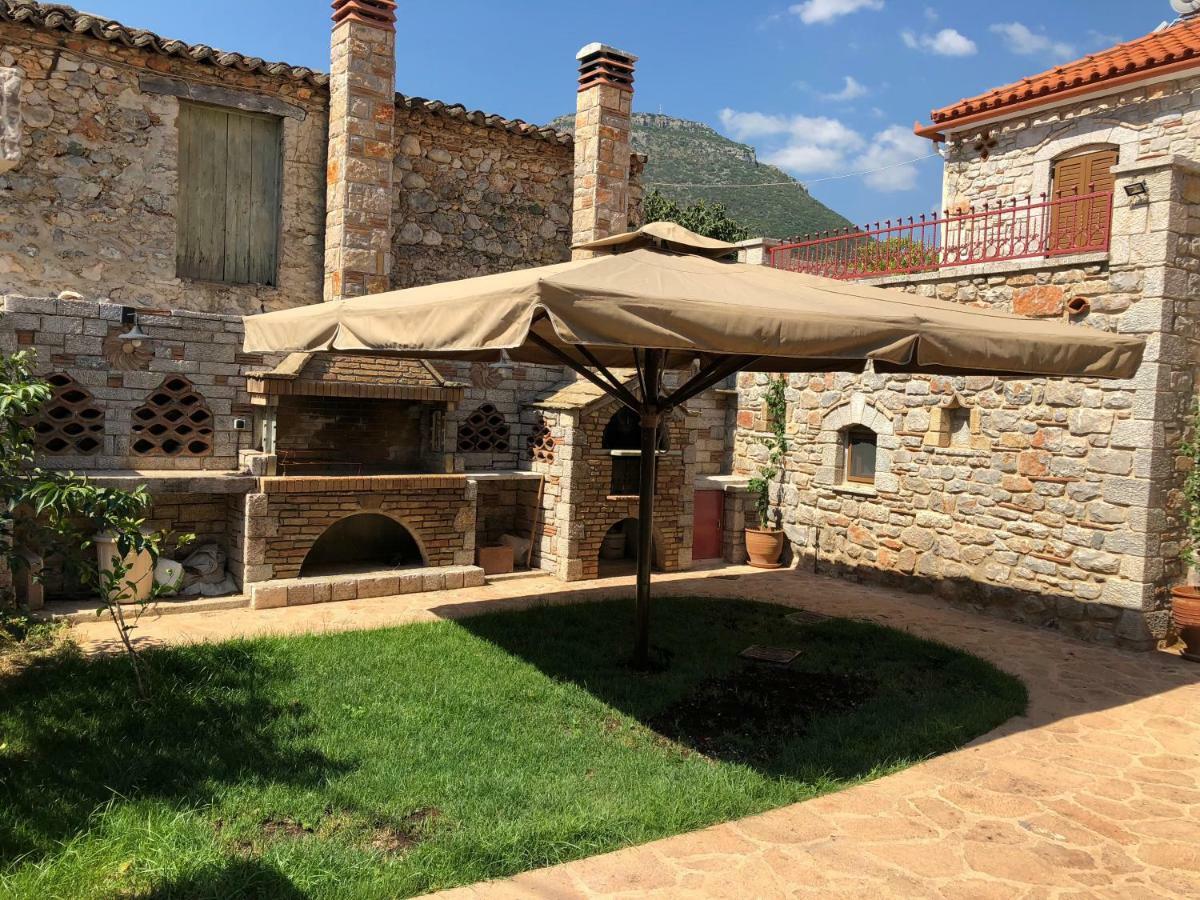 Vila Haus Kleopatra Leonídion Exteriér fotografie